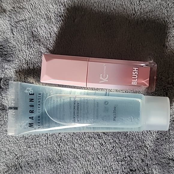 4 piece Ipsy mackup lot ** - Picture 2 of 4